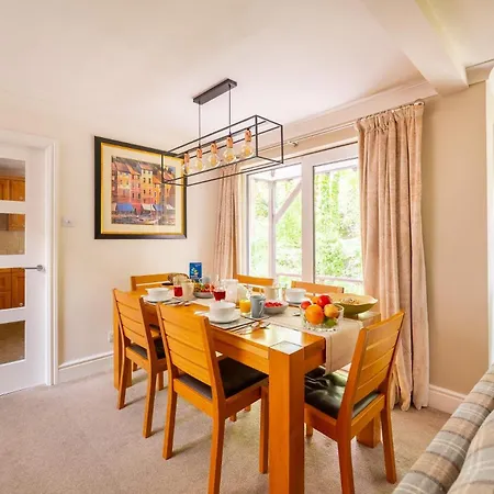 Hollybrook 安布尔塞德