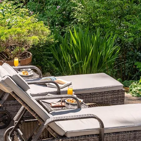 Hollybrook 安布尔塞德