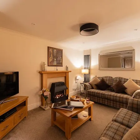 Hollybrook Semesterbostad