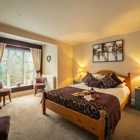 Hollybrook Эмблсайд