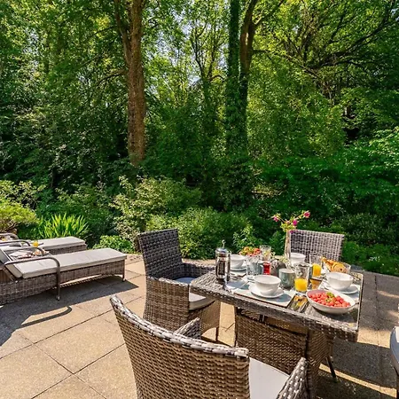 Hollybrook * Эмблсайд